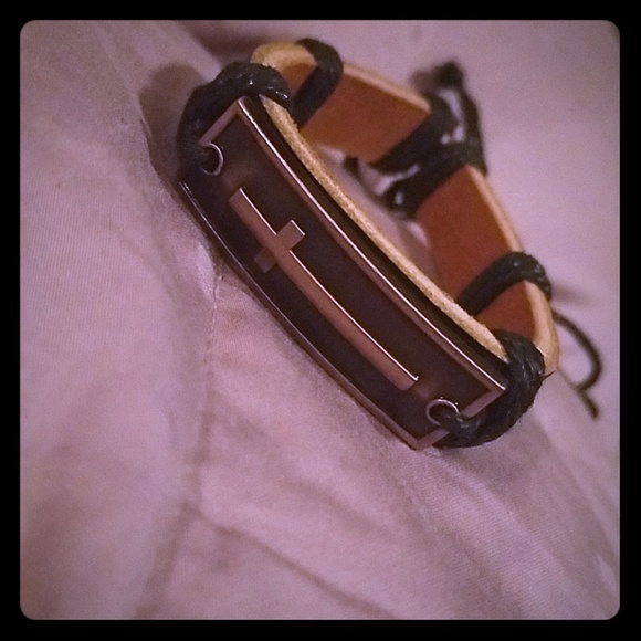 Vintage Leather Bracelet - Picture 1 of 2